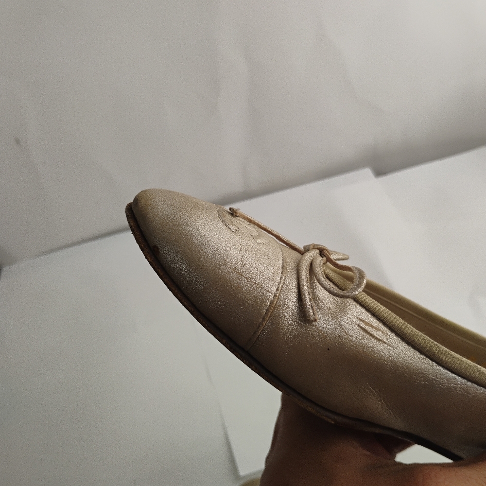 Chanel Flats metallic leather iconic shoes - Picture 3 of 16